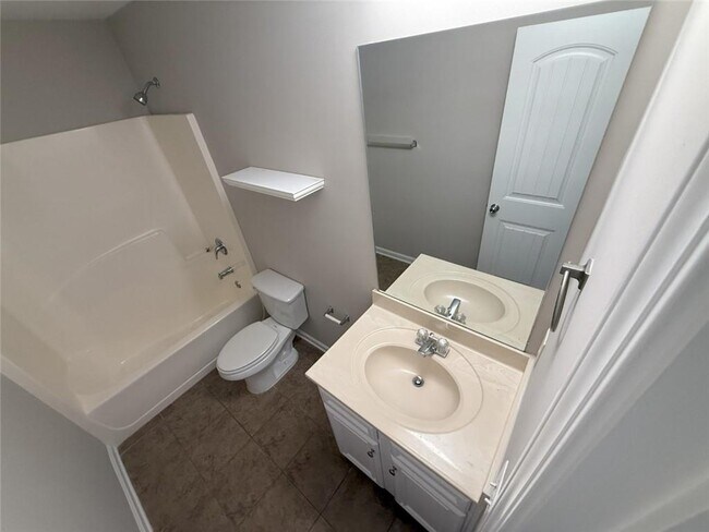 Building Photo - 5715 Bucknell Trace