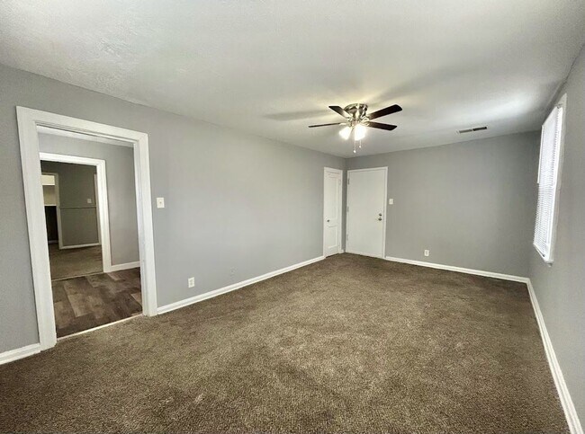 Building Photo - 45 S Miami Ave