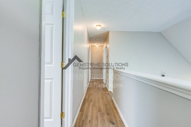 Building Photo - 2104 Loudenslager Dr