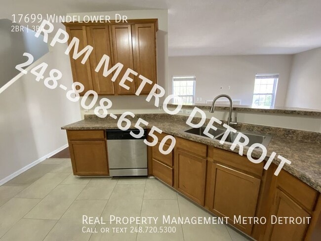 Building Photo - Beautiful Condo with Great Location,