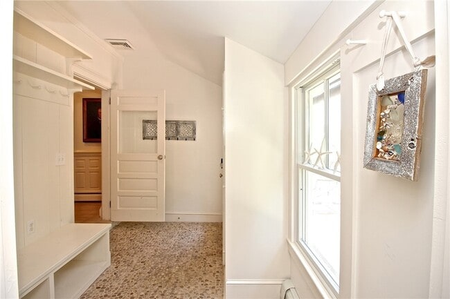 Building Photo - 215 Coggeshall Ave