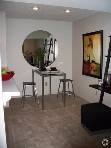 Dining Room - Falcon Point Apartments