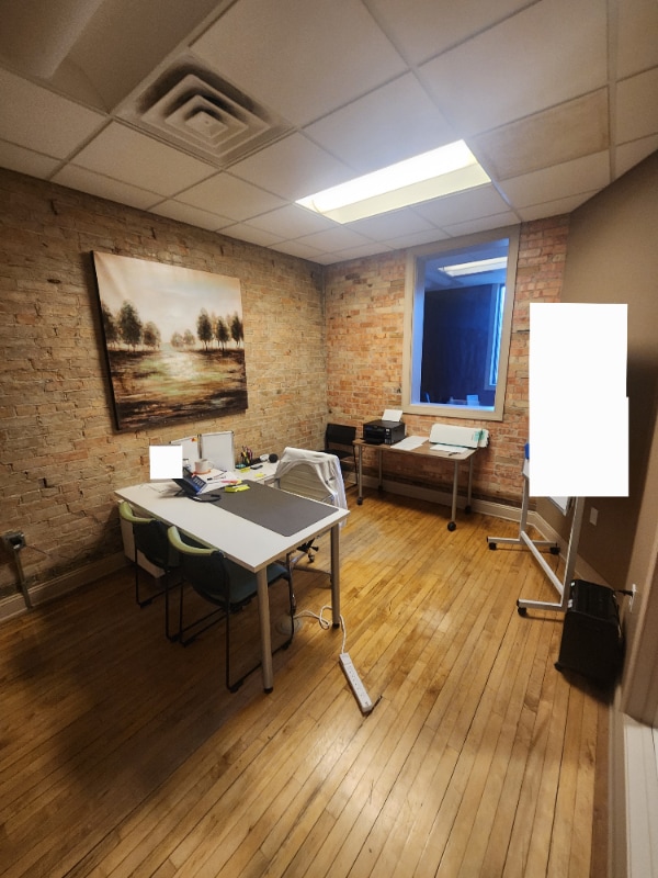 Building Photo - 9 Main St