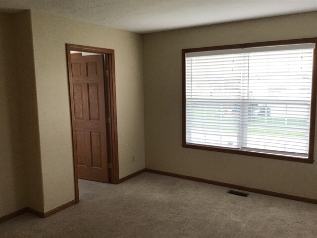 Building Photo - 408 Sherman Ln