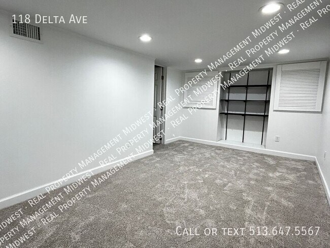 Building Photo - 118 Delta Ave