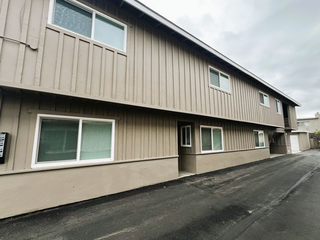Building Photo - 13811 La Pat Pl