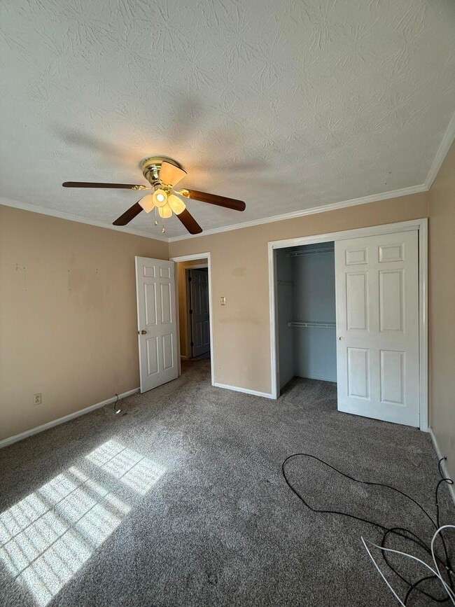 Building Photo - 3924 Gladman Way