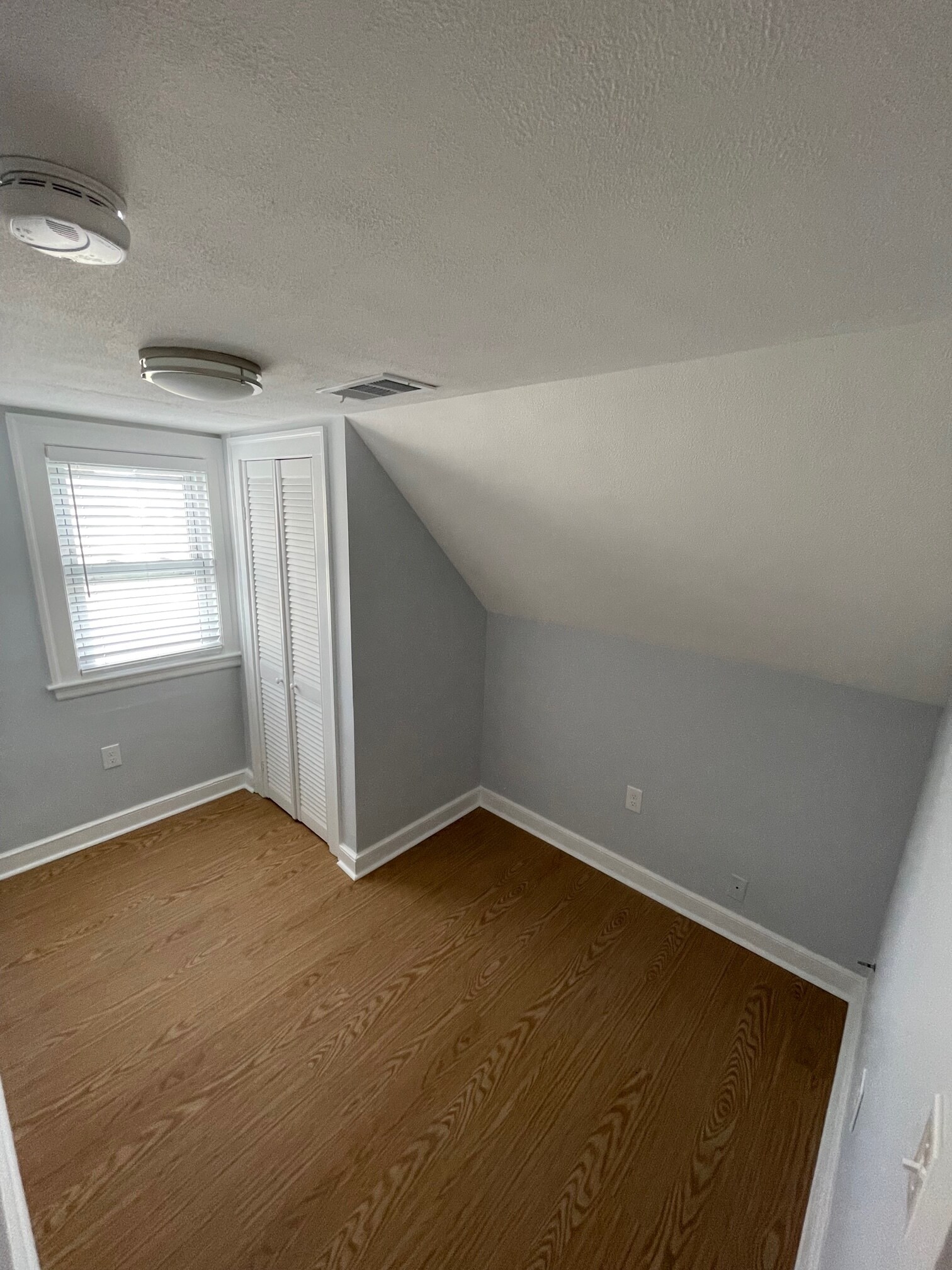 Building Photo - 72 Sohier Rd