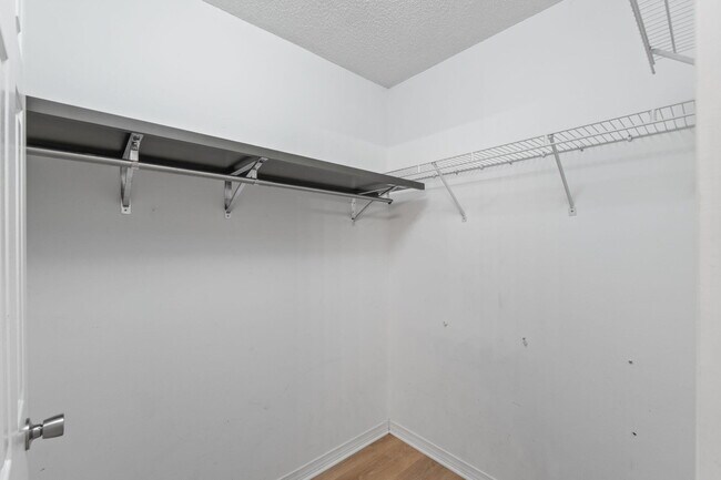 Building Photo - 8828 Arlington Ln