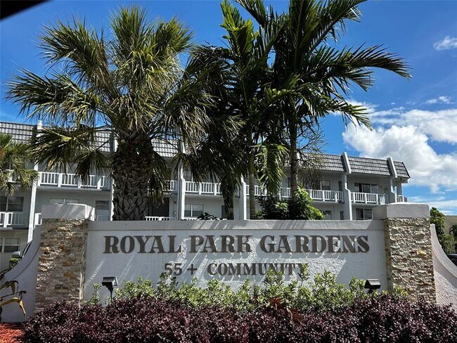 Primary Photo - 6650 Royal Palm Blvd