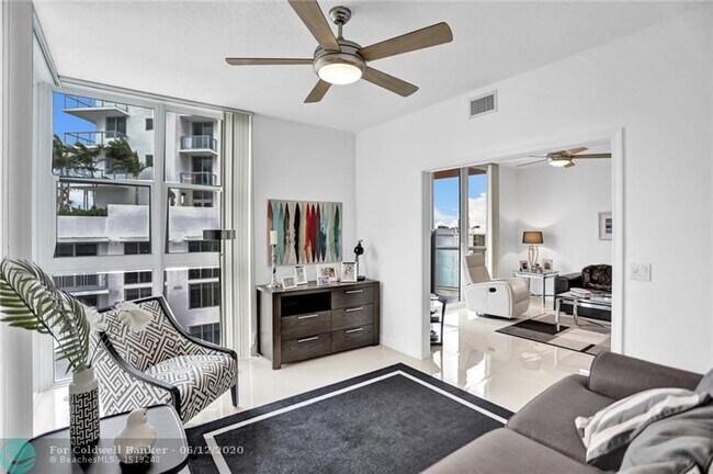 Building Photo - 111 SE 8th Ave