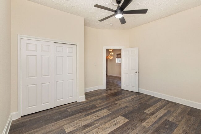 Building Photo - 1209 S Randolph St