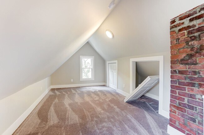 Building Photo - 5107 Marion Ave