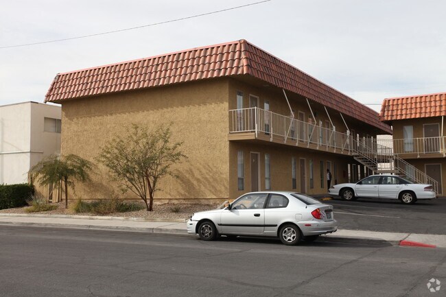 Building Photo - Orland Gardens