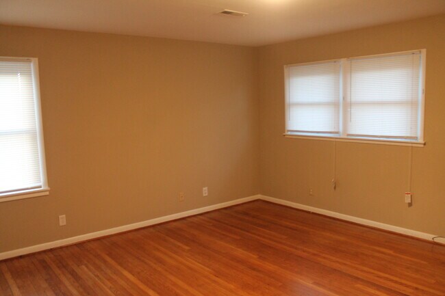 Building Photo - 2602 Gibson St NW