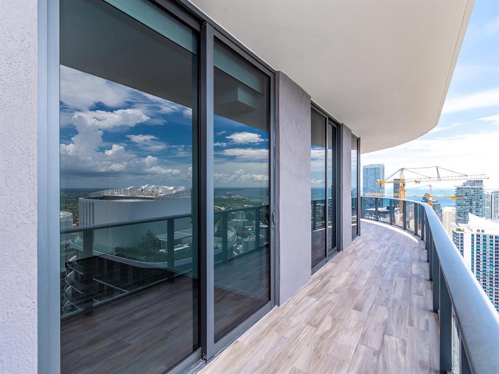 Building Photo - 805 S Miami Ave