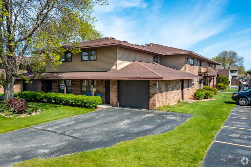 Applegate Apartments - 2130 W Russet Ct Appleton WI 54914 | Apartment ...