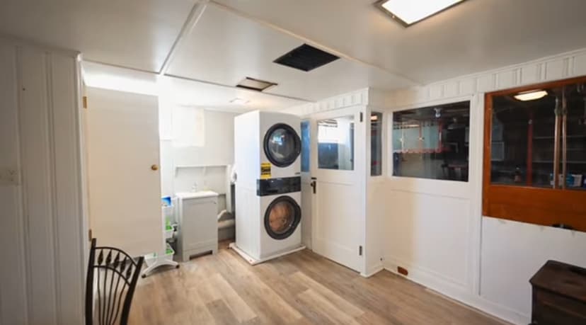 Building Photo - 611 Frost Rd