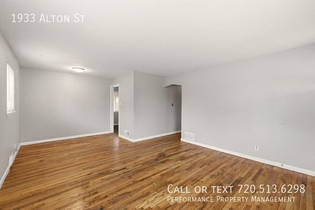 Building Photo - 1933 Alton St