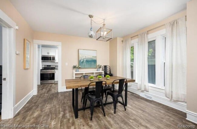 Building Photo - 508 Miller Ave