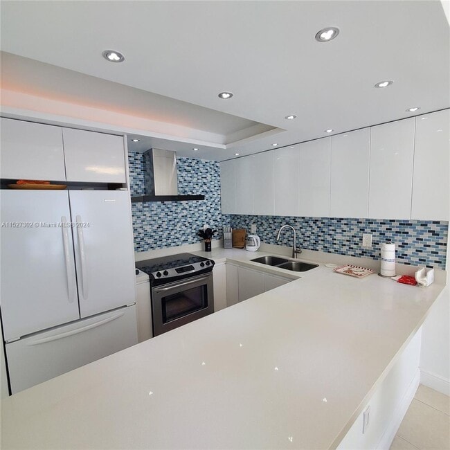 Building Photo - 401 Ocean Dr