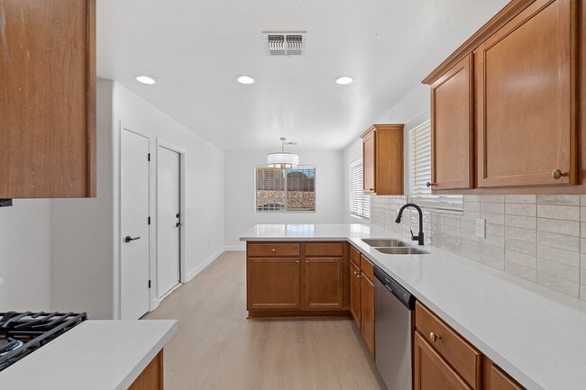 Building Photo - 3721 W Avenida Fria