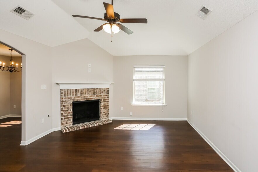 Building Photo - 9460 Eckley Pl