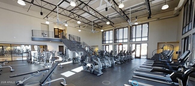 Building Photo - 18455 W Sandlewood Dr