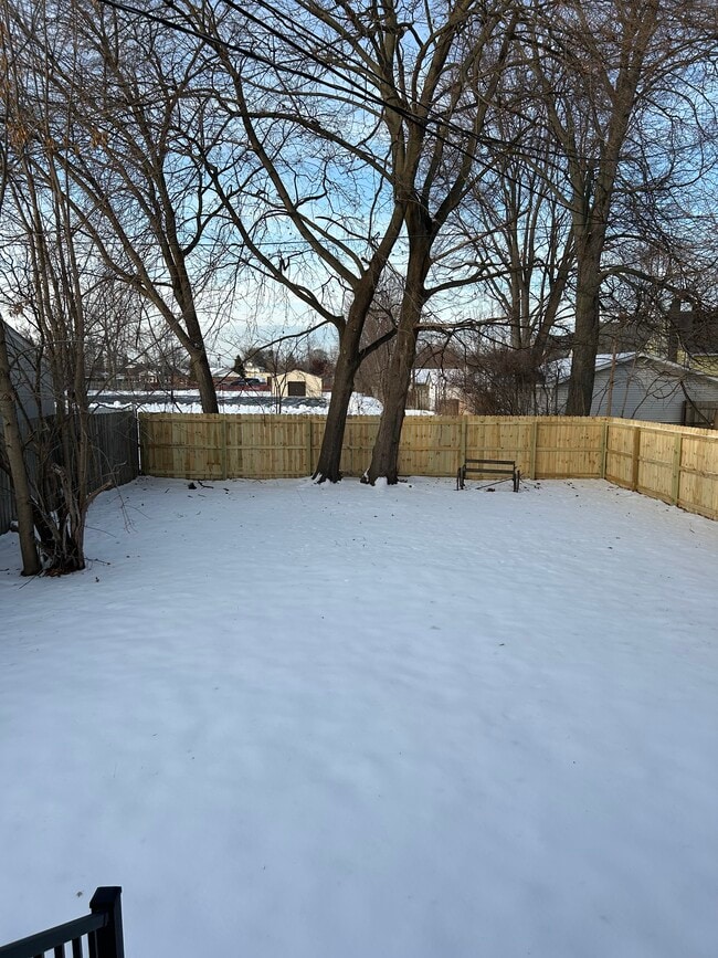 Building Photo - 1607 Howard St