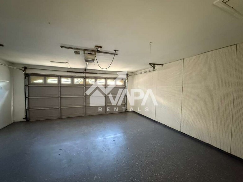 Building Photo - 14614 Highland