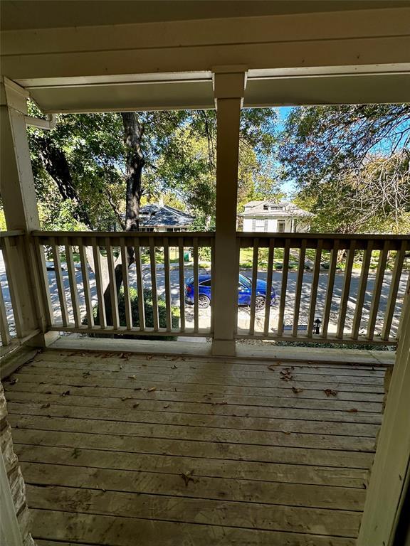 Building Photo - 641 W 31st 1/2 St