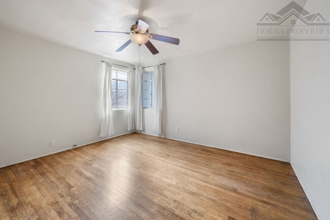 Building Photo - Sunny Retreat in South Capitol