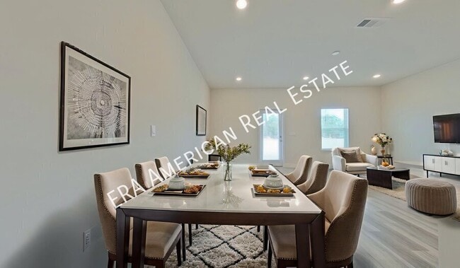 Building Photo - 2547 Cliff Hollow Cir