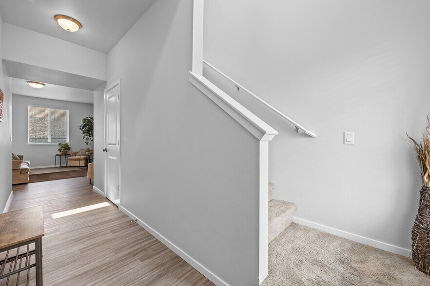 Building Photo - 5324 Remington Dr