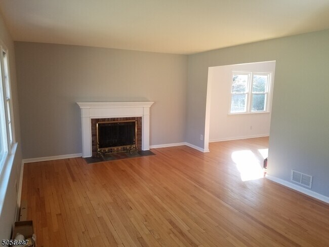 Building Photo - 41 Prospect Rd