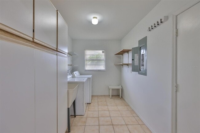 Building Photo - 1219 Wild Feather Ln