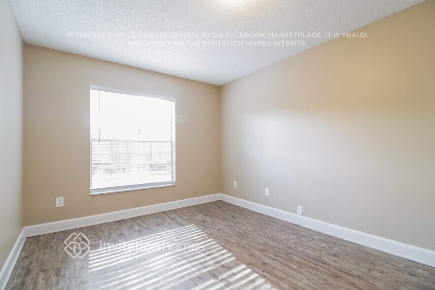 Building Photo - 2821 Buccaneer Dr