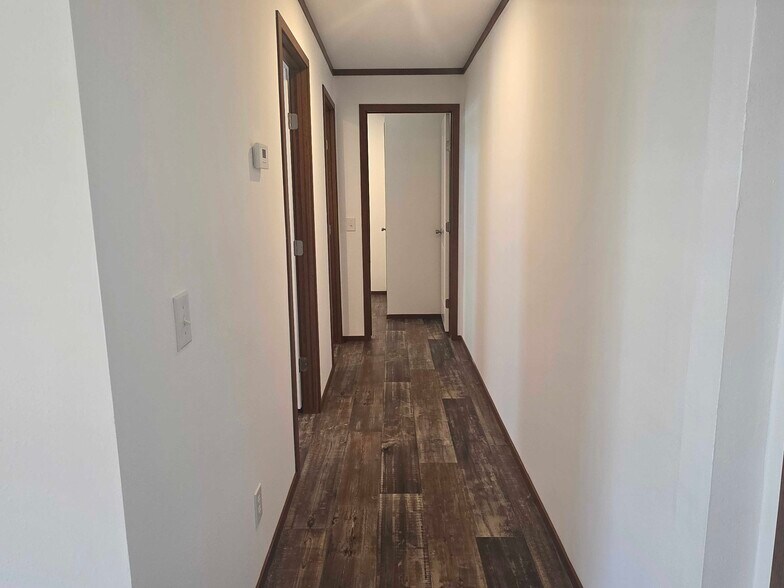 Building Photo - 73 Meggan Dr