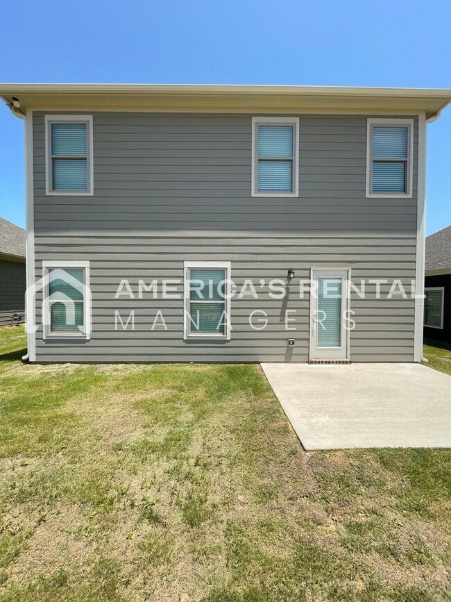 Building Photo - Home for Rent in Cullman, AL!! Available to View Now!!! SIGN A 13 MONTH LEASE BY 01/15/26 TO RECE...