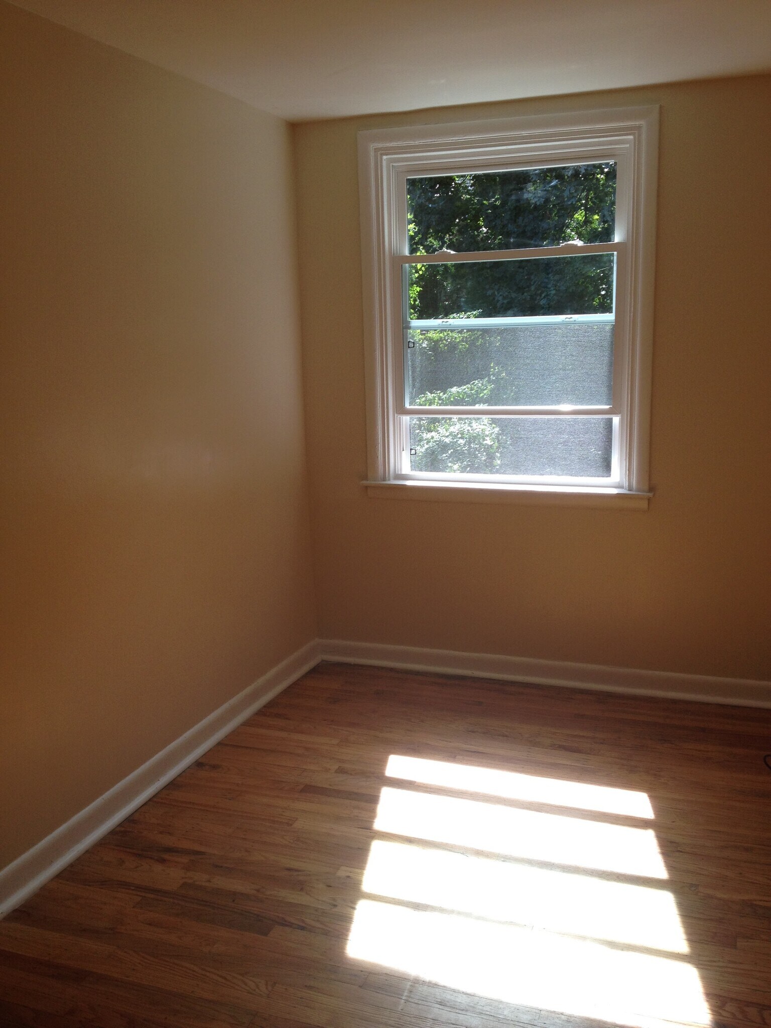 Bedroom - 7006 Boyer St