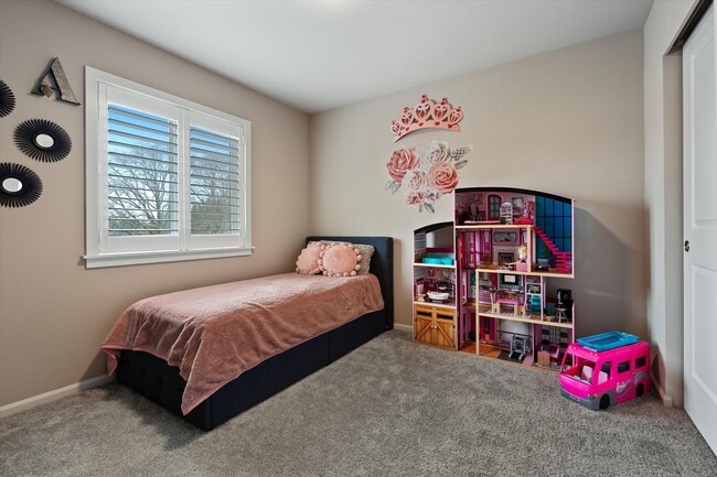 Building Photo - Luxury 4BR Home in North Lacey with A/C, D...