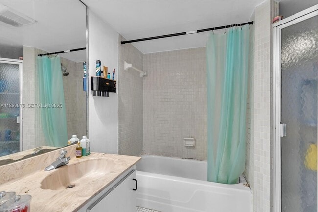 Building Photo - 6100 S Falls Cir Dr