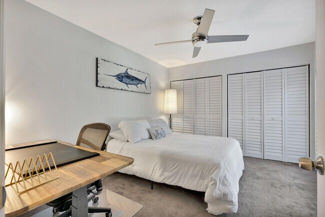 Building Photo - 1209 12th Ct