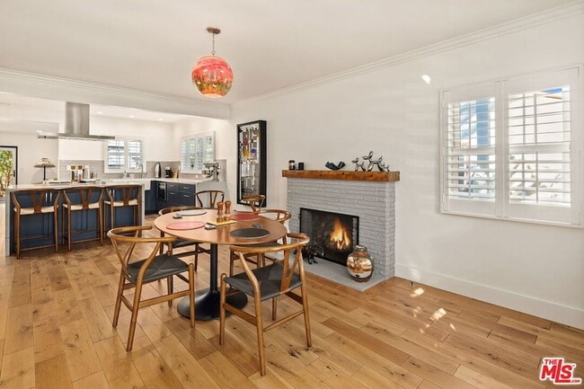 Building Photo - 6521 W 81st St