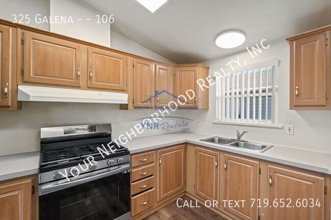 Building Photo - 325 Galena Ave