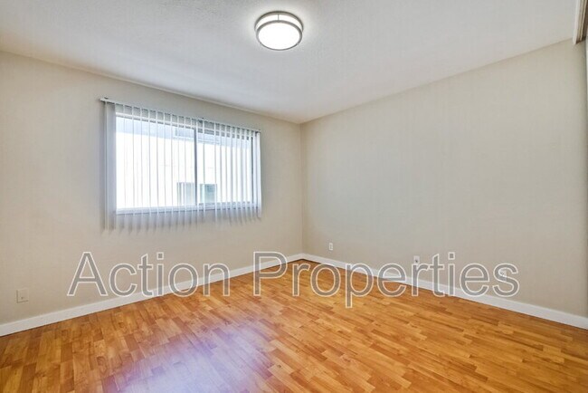 Building Photo - 255 S Rengstorff Ave