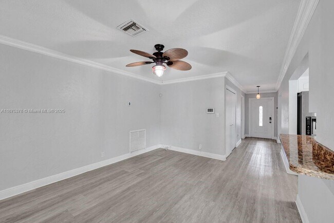 Building Photo - 5031 SW 88th Terrace