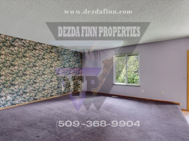 Building Photo - 3,700 sqft of Quiet Luxury & Stunning Views