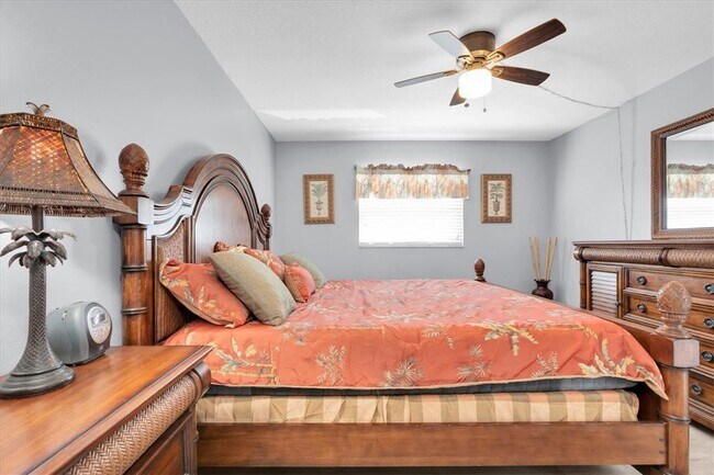 Building Photo - 175 116th Ave