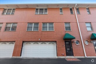 Building Photo - 7322 Randolph St